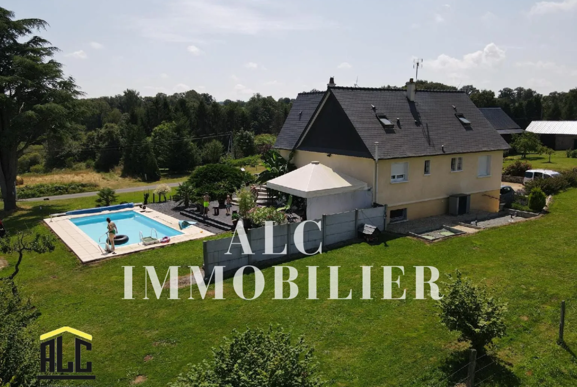 À vendre : Pavillon spacieux de 138 m² avec piscine à Villaines-la-Juhel 