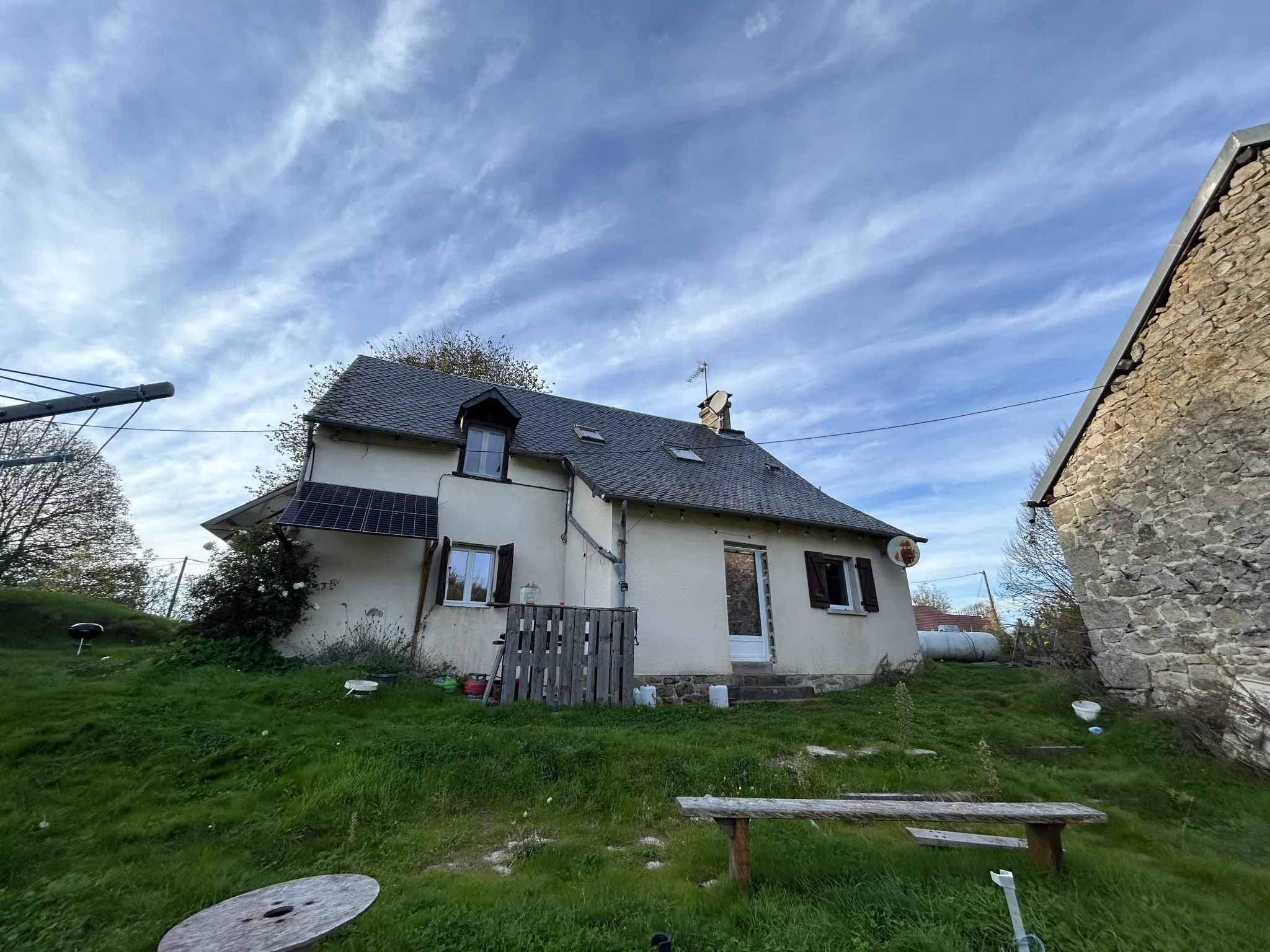 Ferme avec dépendances à Corrèze - 201000 EUR 