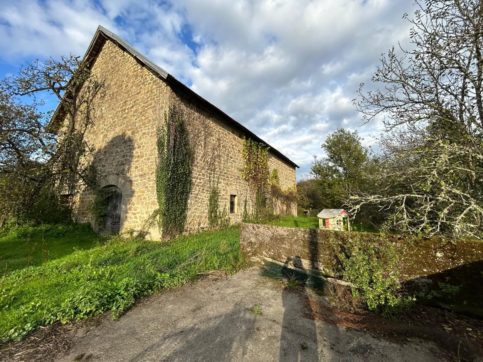 Ferme avec dépendances à Corrèze - 201000 EUR 