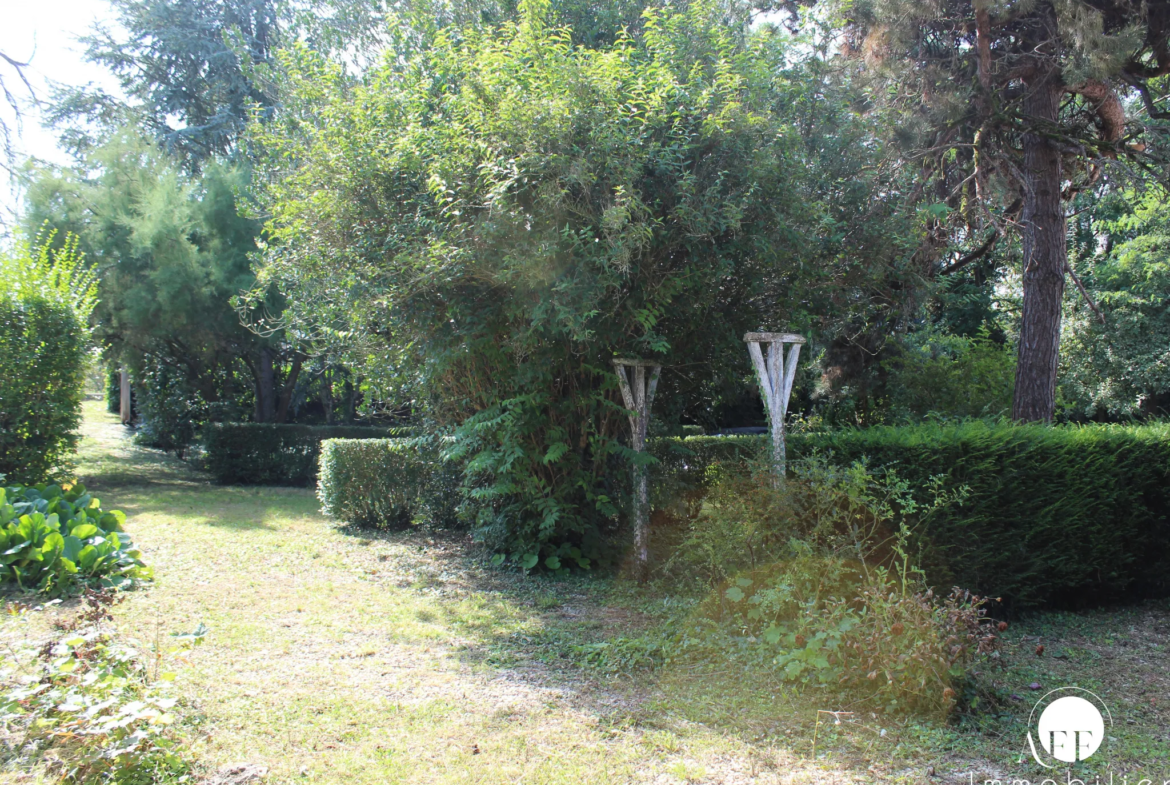 Maison de charme à Beton Bazoches avec jardin et garage 