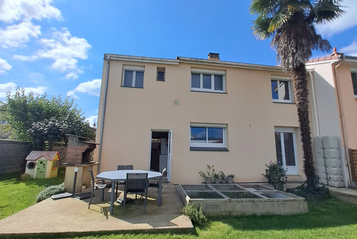 Maison avec jardin à Odos, 140 m2, 4 chambres 