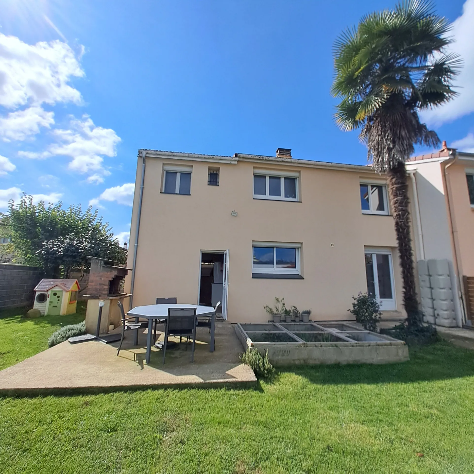 Maison avec jardin à Odos, 140 m2, 4 chambres 