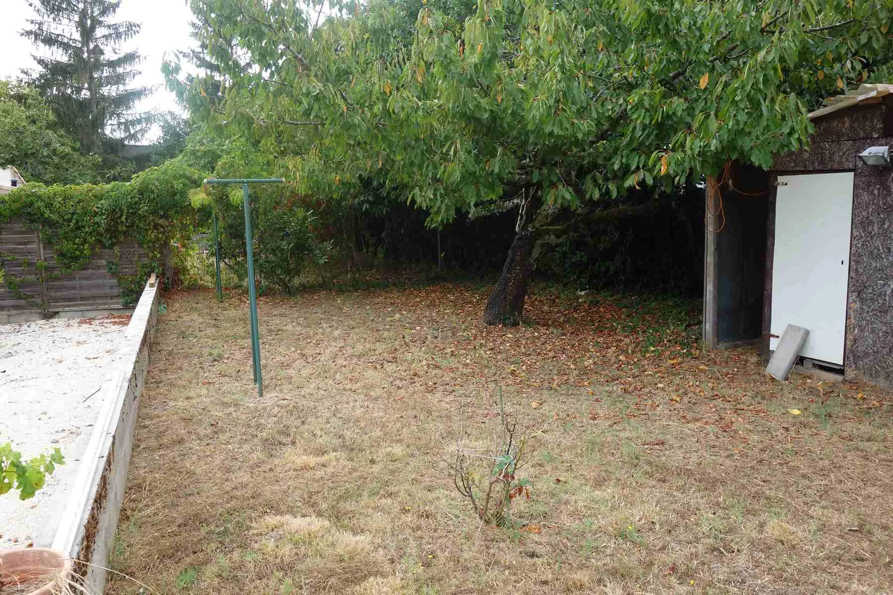 Maison en pierre rénovée avec jardin à Saint-Ciers-sur-Gironde 