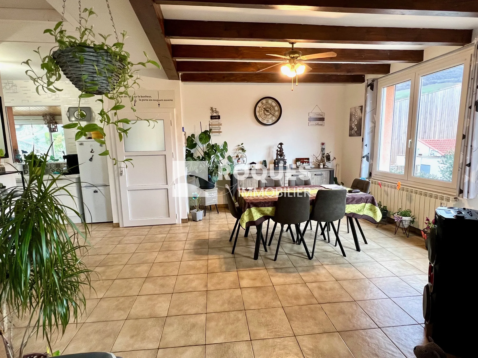 Maison entièrement rénovée à vendre à Millau - 245 000 € 