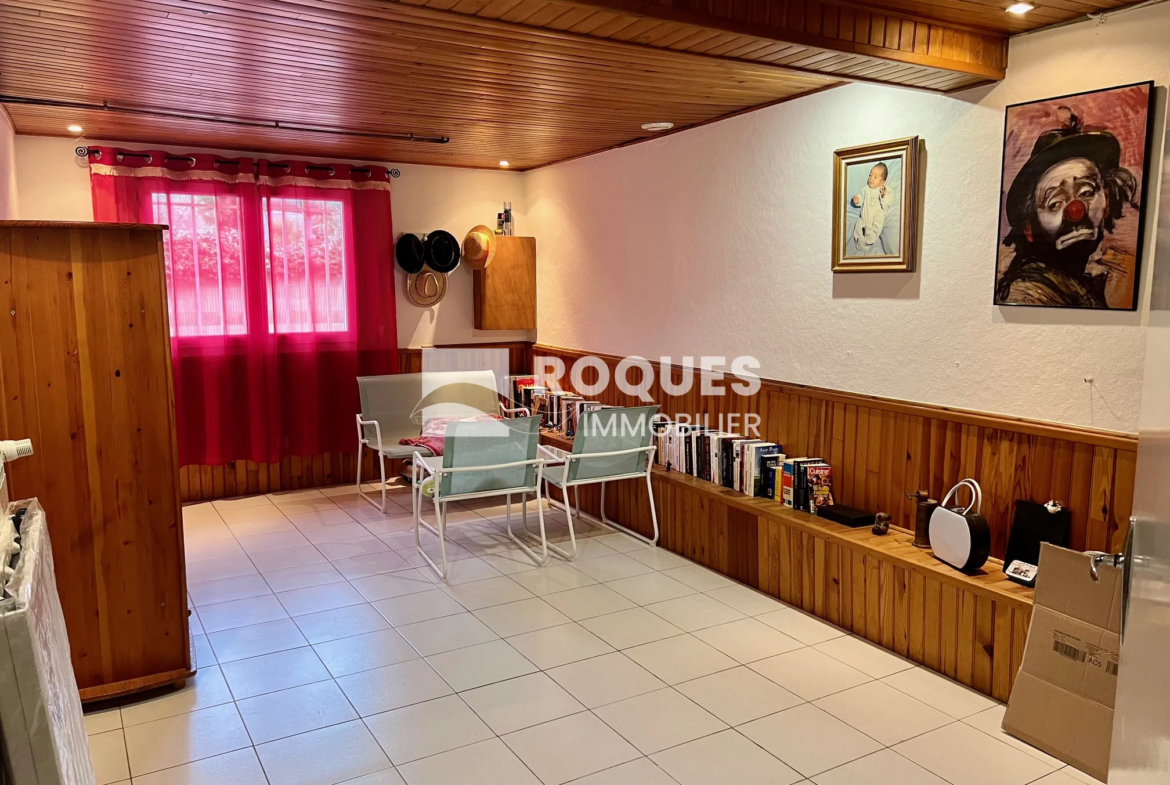 Maison entièrement rénovée à vendre à Millau - 245 000 € 