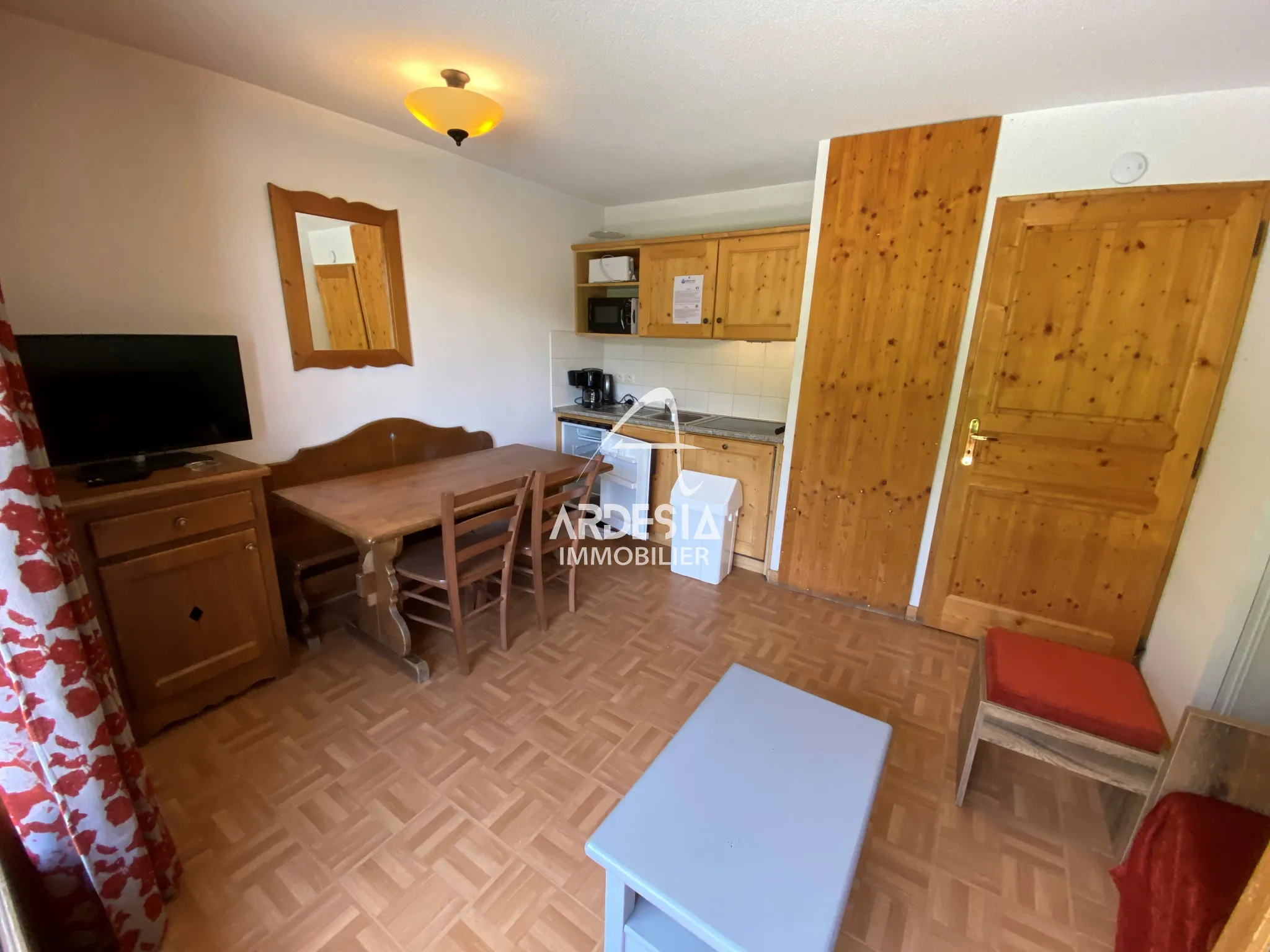 Appartement traversant 2 pièces à vendre à Saint-Sorlin d'Arves 