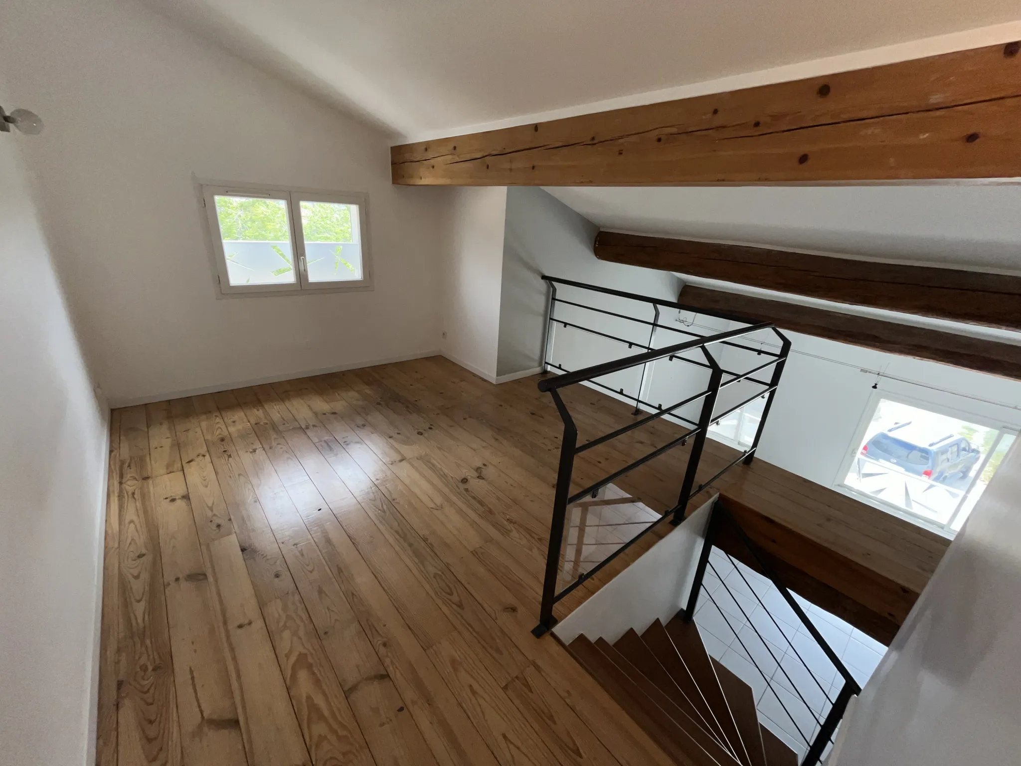 Maison rénovée 3 chambres à Conilhac-Corbières 