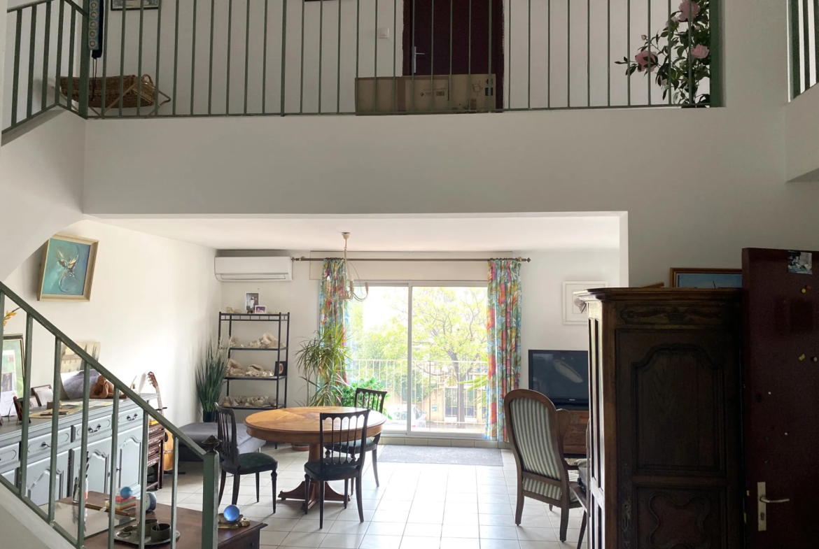 Maison de Ville avec Jardin et Garage à Perpignan Sud 