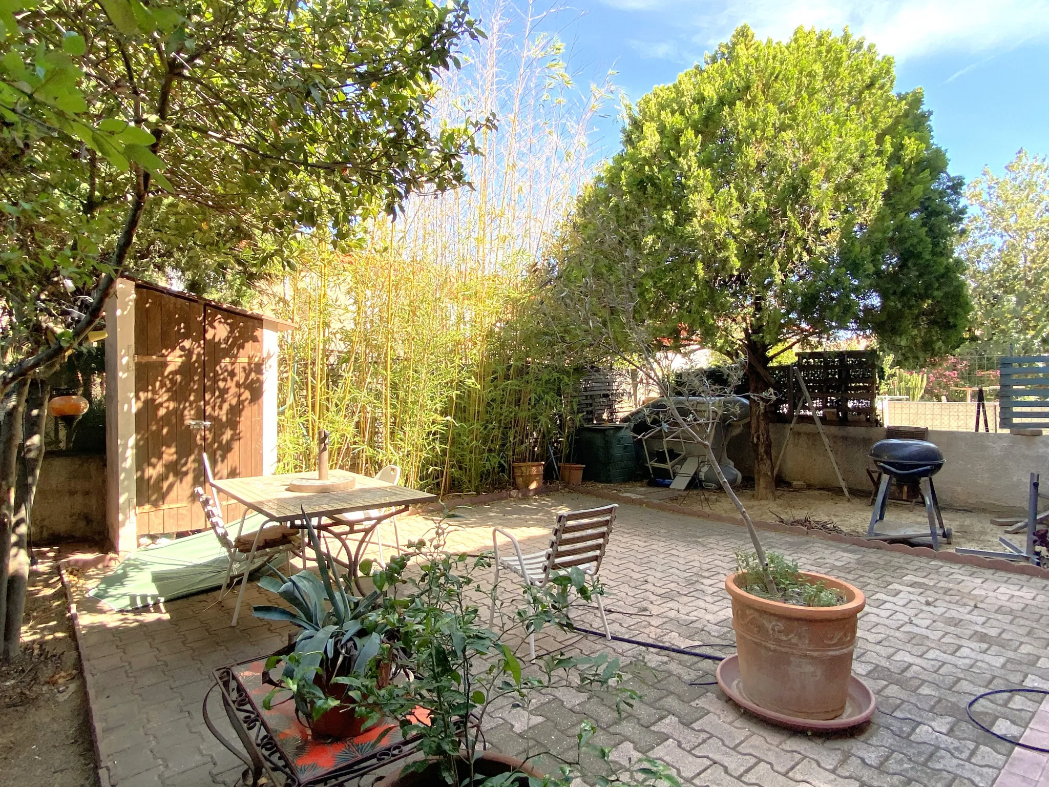 Maison de Ville avec Jardin et Garage à Perpignan Sud 