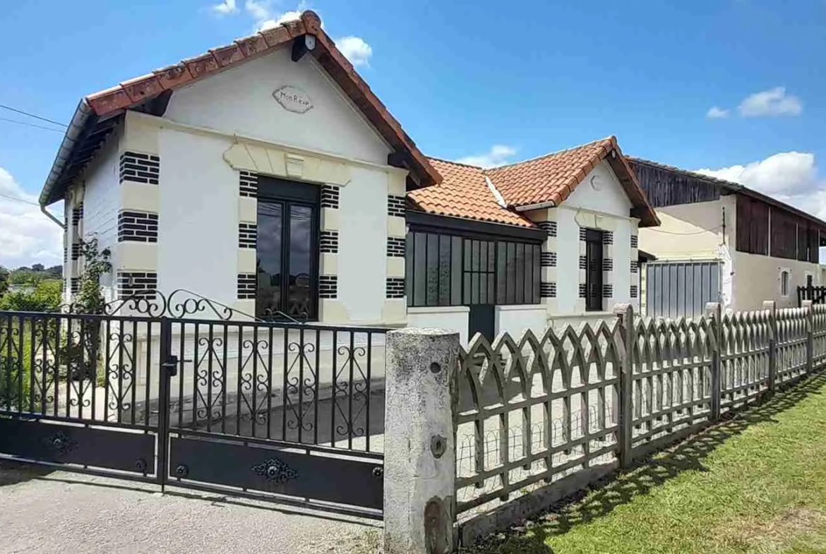 Maison en pierre de 1929 rénovée à St Aubin de Blaye 