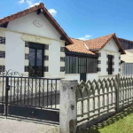 Maison en pierre de 1929 rénovée à St Aubin de Blaye