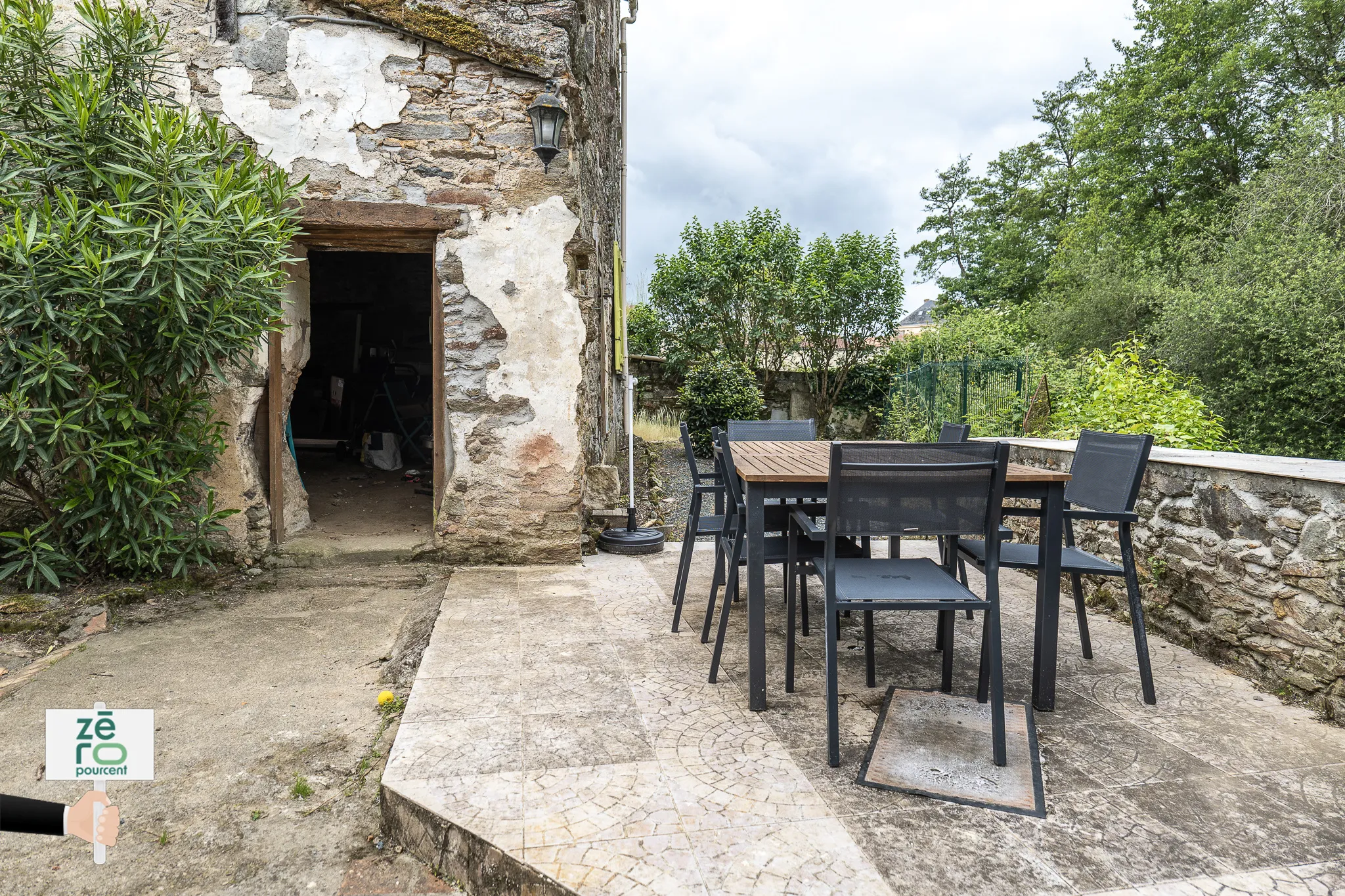 Charmante maison rénovée de 145 m² à Mareuil sur Lay avec grand jardin 