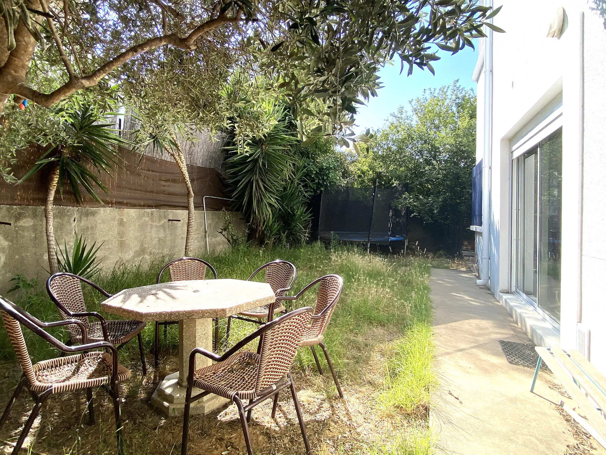 Maison de ville T5 avec jardin et garage à Perpignan 