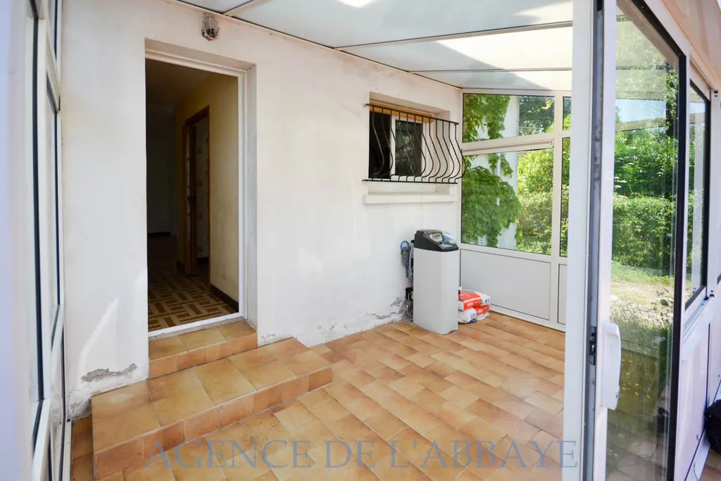 Maison à Fontcouverte : 133 m², 5 Chambres, Studio Indépendant 