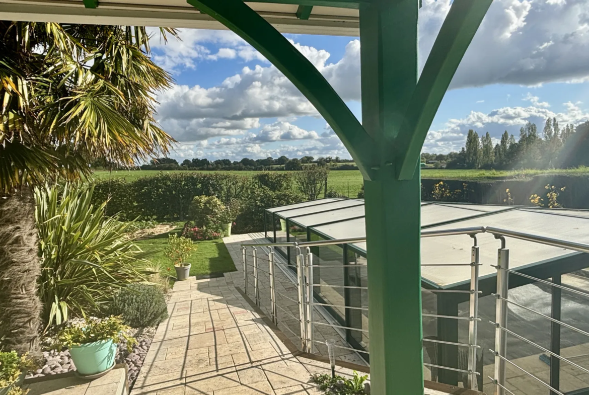 Jolie Maison avec Piscine à vendre à Yzernay - 15 minutes de Cholet 