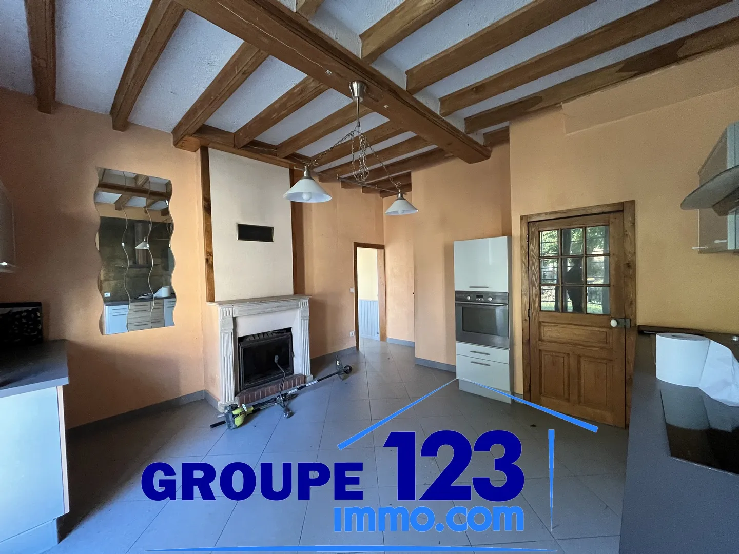 Maison ancienne à vendre à Escamps - 103 m² - 4 chambres 