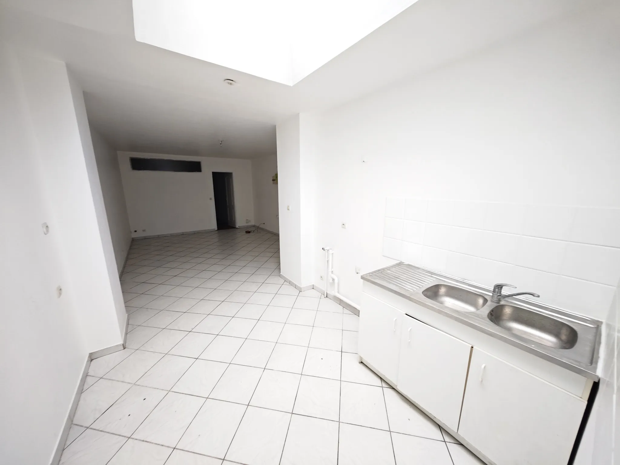 À Vendre : Immeuble de 190 m2 à Roubaix pour 264 000 € 