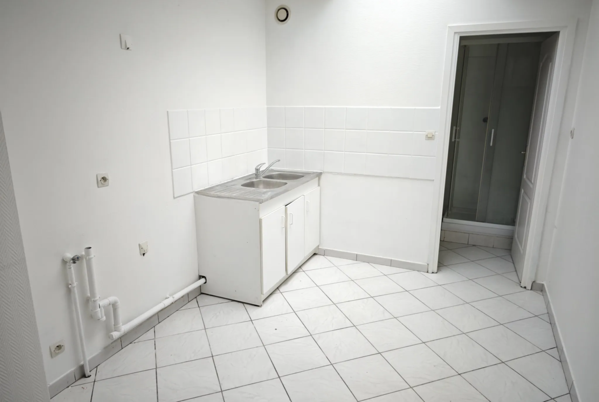 À Vendre : Immeuble de 190 m2 à Roubaix pour 264 000 € 