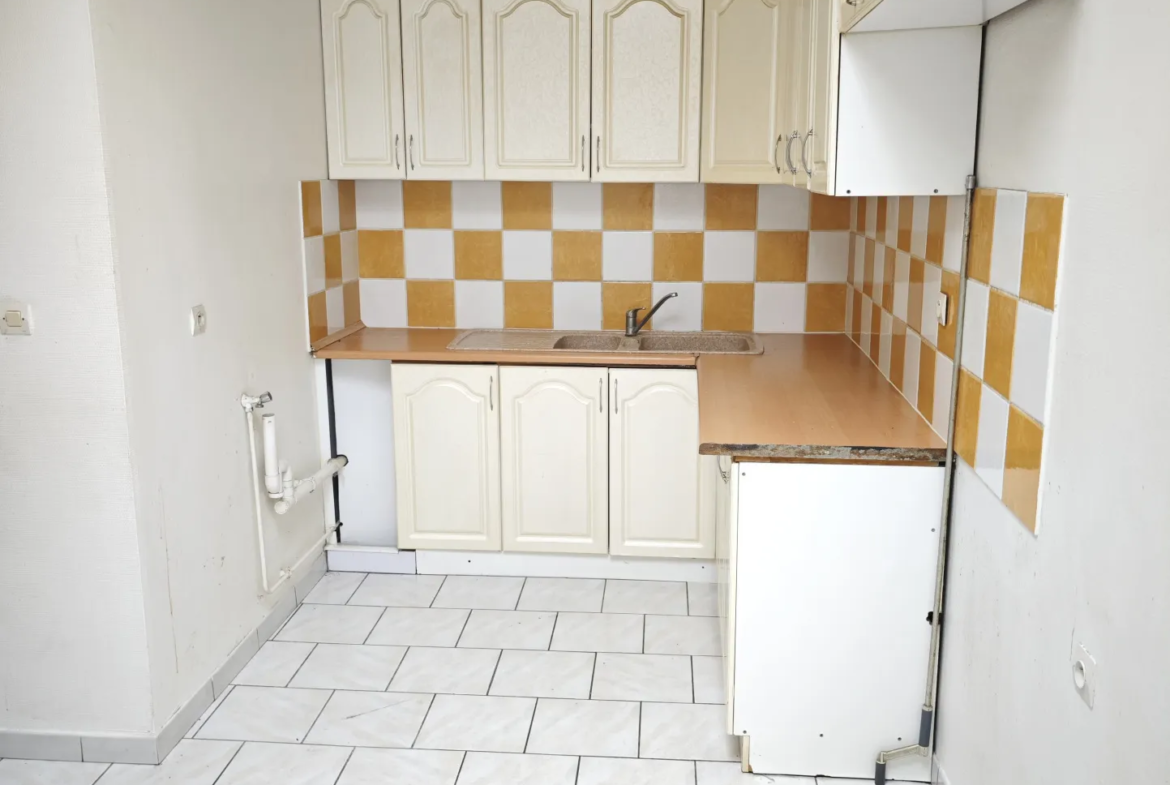 À Vendre : Immeuble de 190 m2 à Roubaix pour 264 000 € 