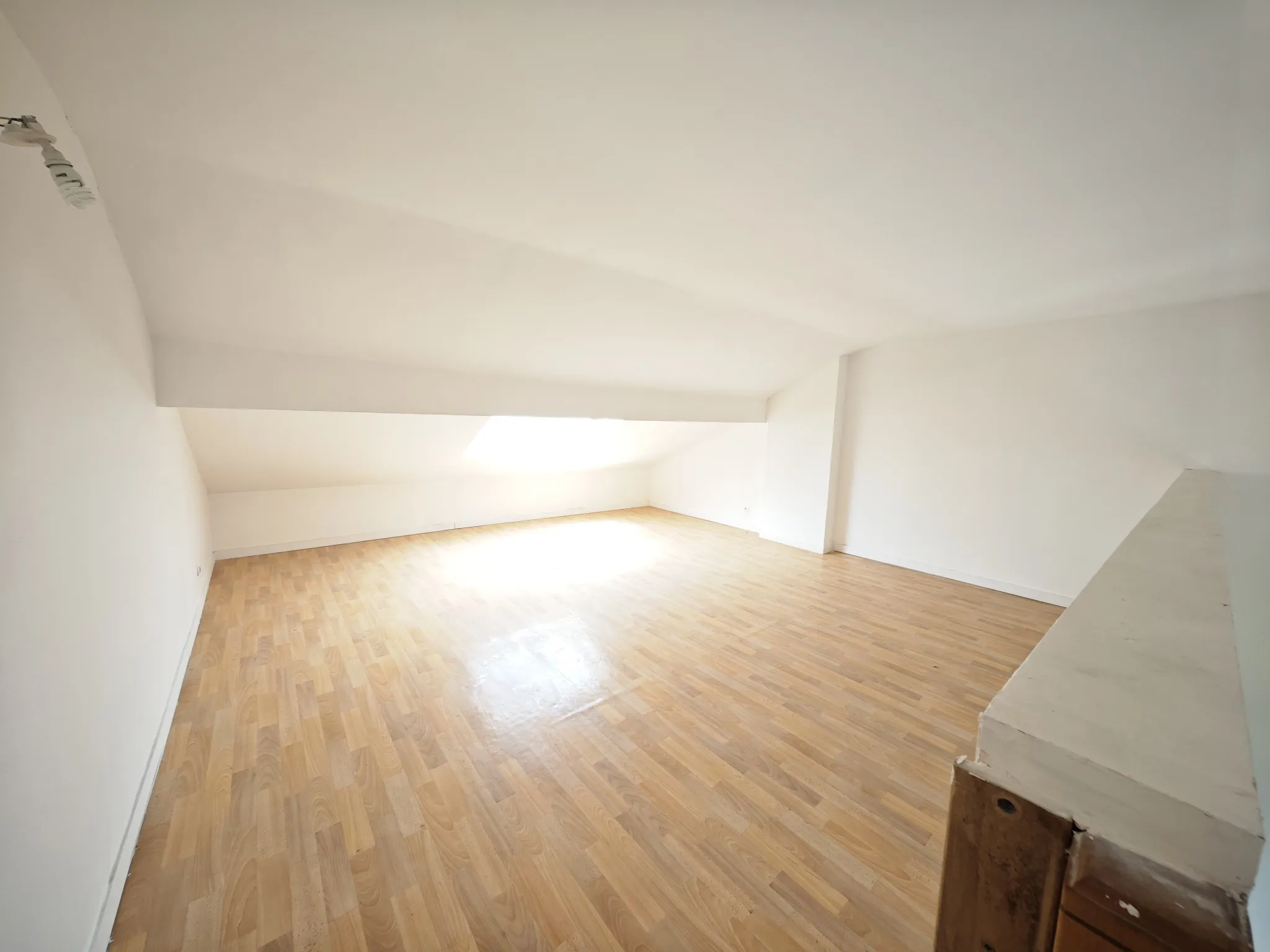 À Vendre : Immeuble de 190 m2 à Roubaix pour 264 000 € 