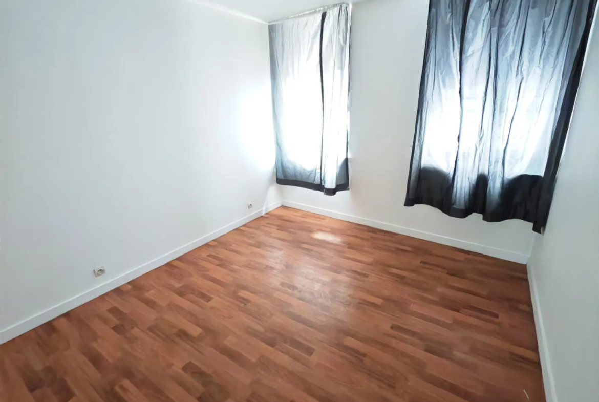 À Vendre : Immeuble de 190 m2 à Roubaix pour 264 000 € 