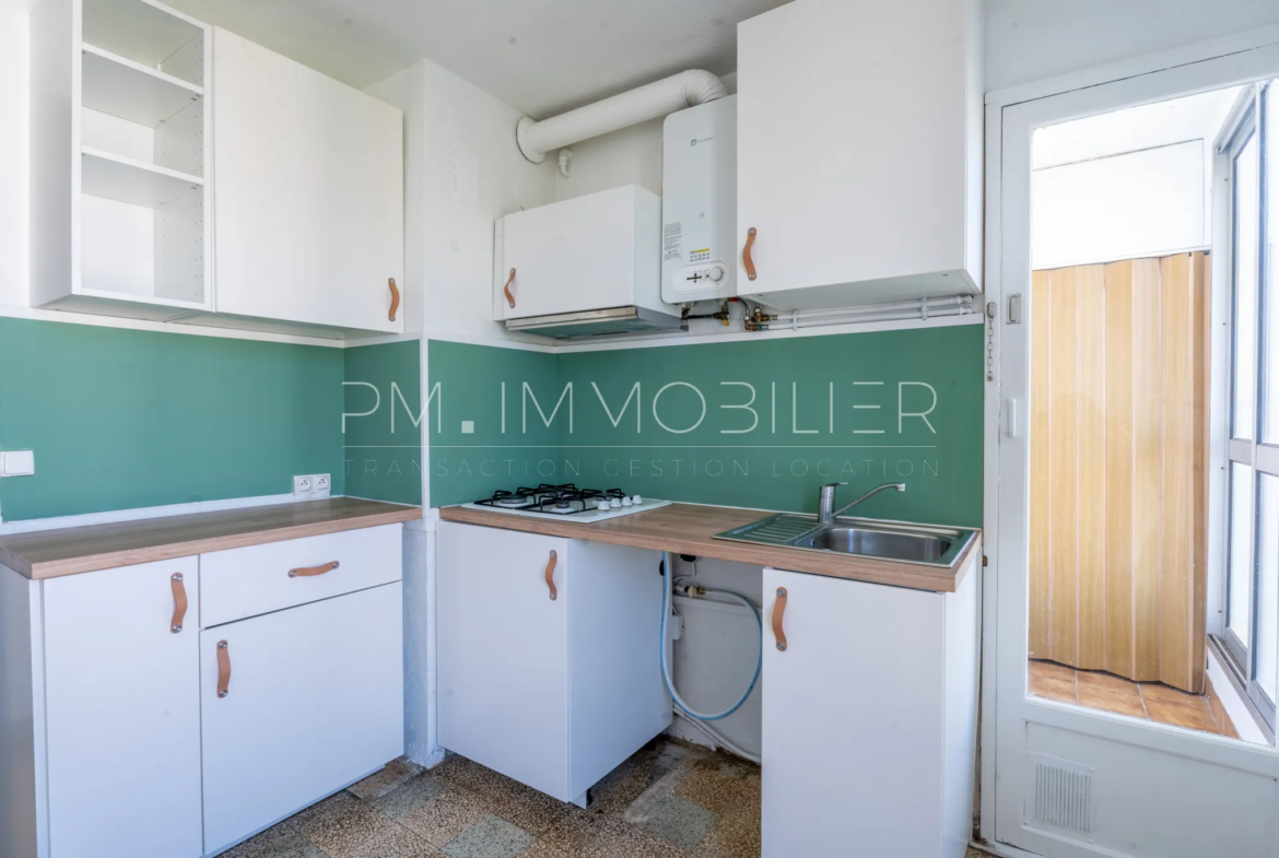 À vendre : Appartement 2 pièces avec vue à Sainte Marguerite, Marseille 