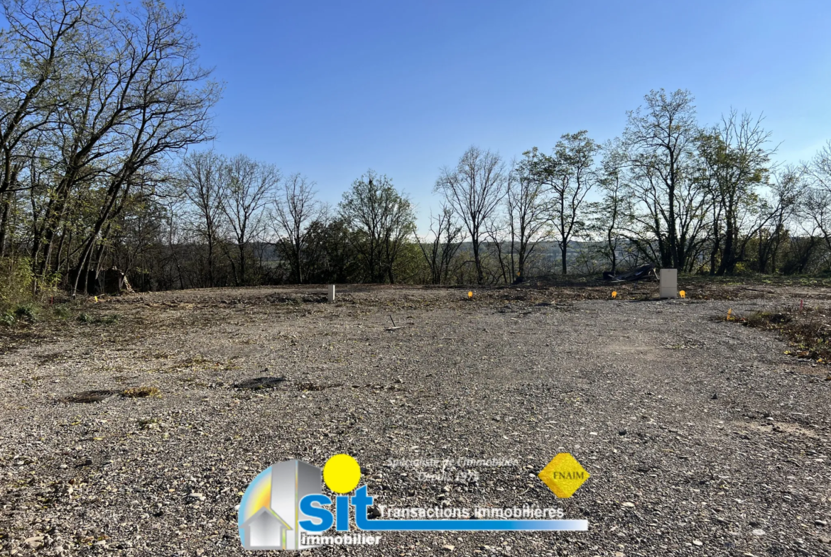 Terrain constructible de 515 m² à Saint Clair du Rhône 