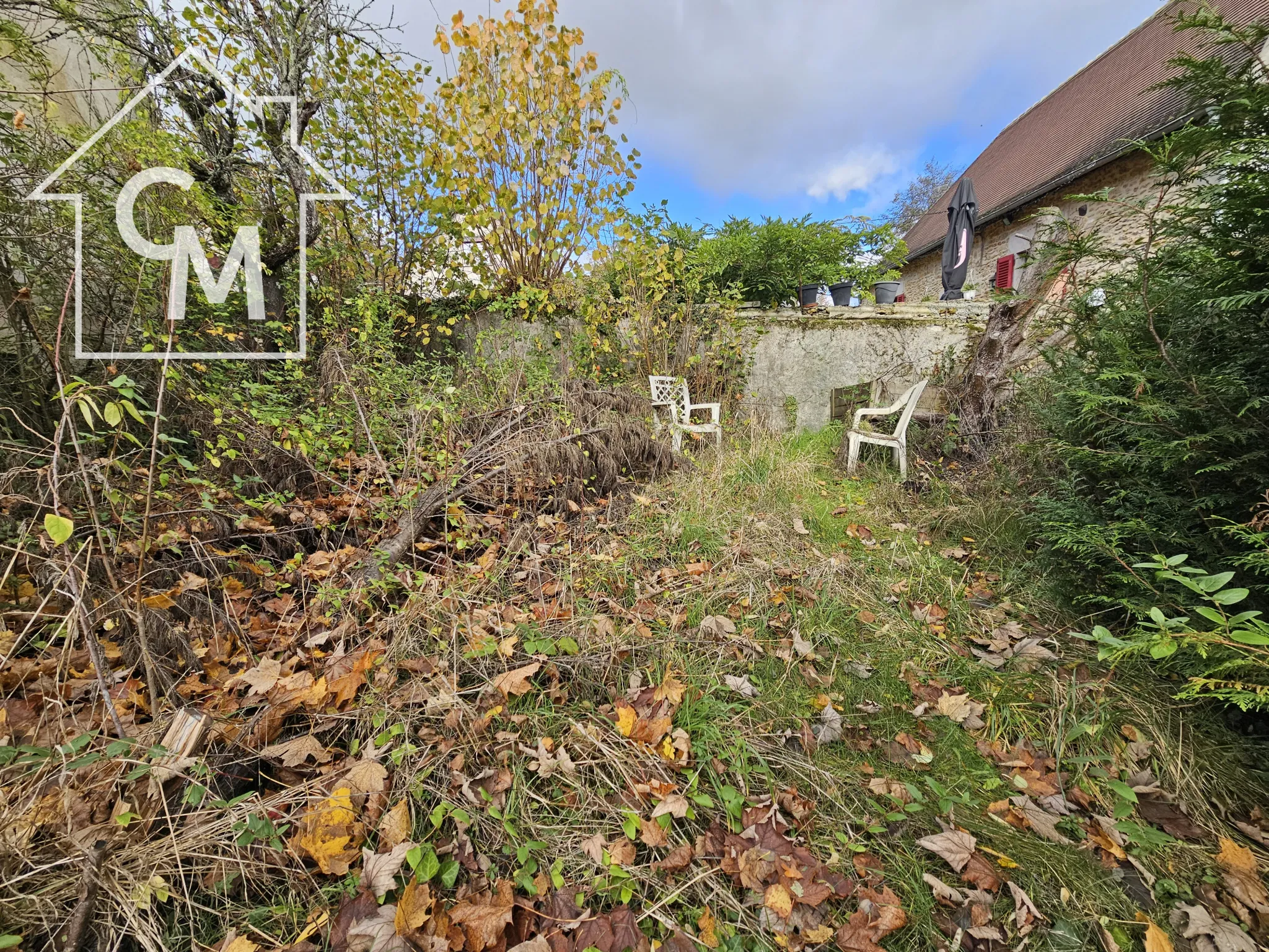 Maison centre bourg à La Chatre avec garage et jardin 