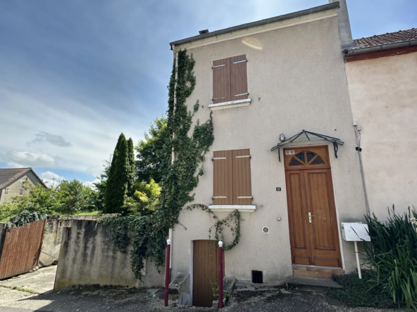 Maison de Bourg T3 avec Jardin à Le Vernet - 70 m²