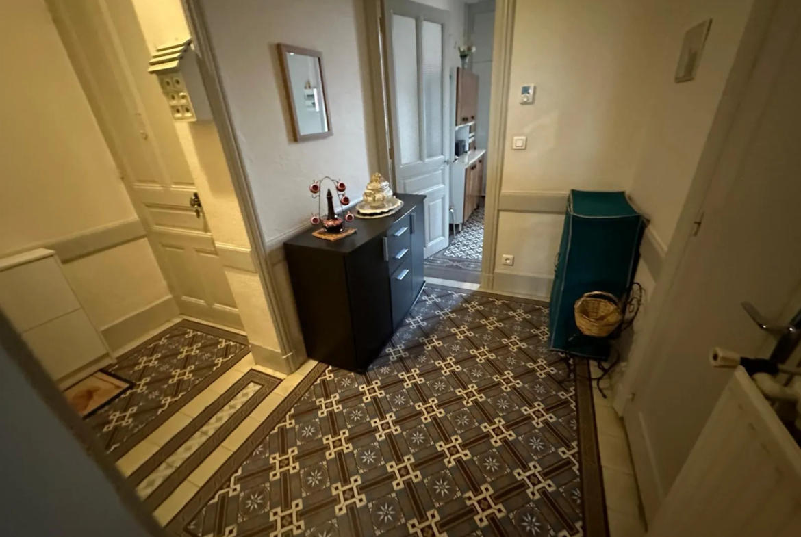 À vendre : Appartement T2 de 54 m² loué à Roanne 