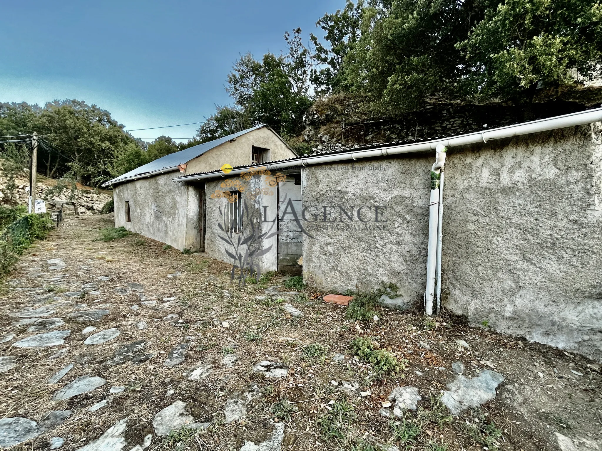 Vente d'une ancienne grange à Vallecalle avec vue mer et montagne 