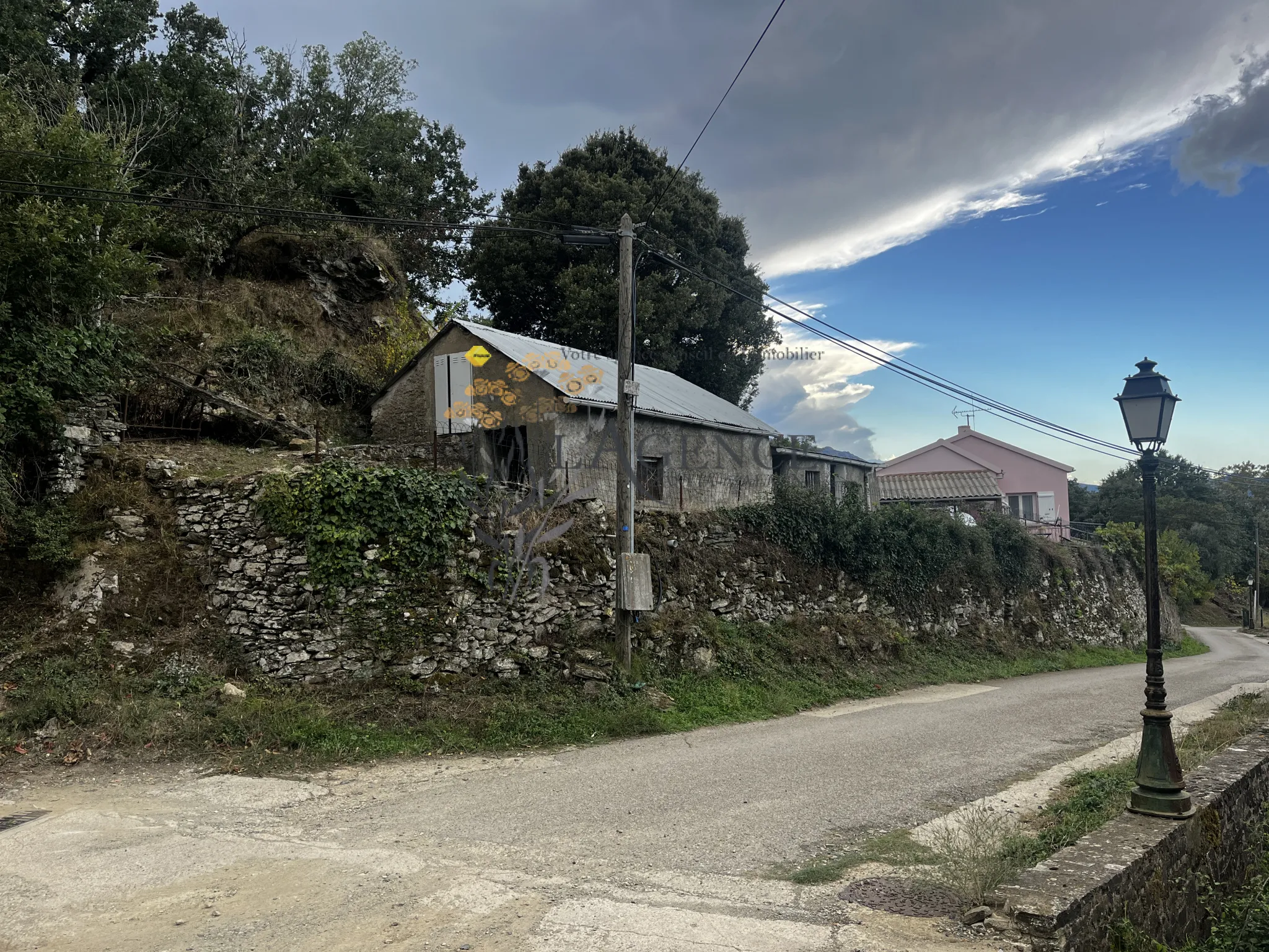 Vente d'une ancienne grange à Vallecalle avec vue mer et montagne 