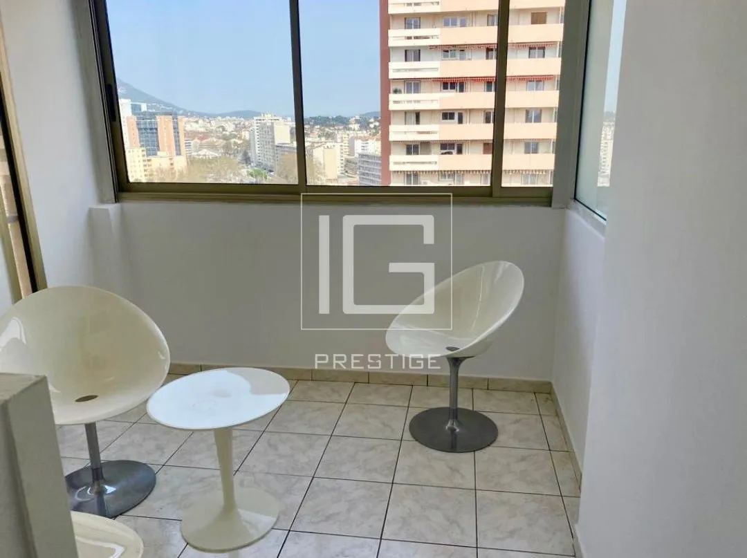 Grand appartement à vendre à Toulon - Proche Bazeilles et Mourillon 