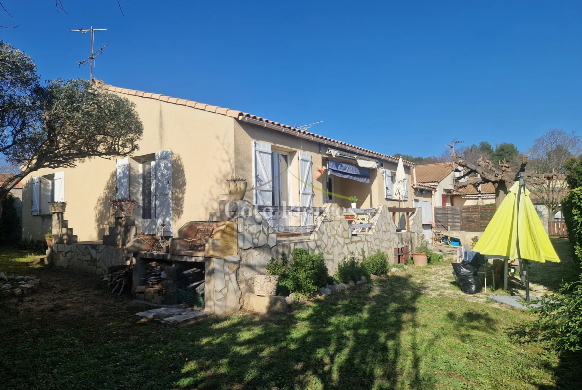 Charmante maison de 100 m² avec 3 chambres à Nîmes Est 