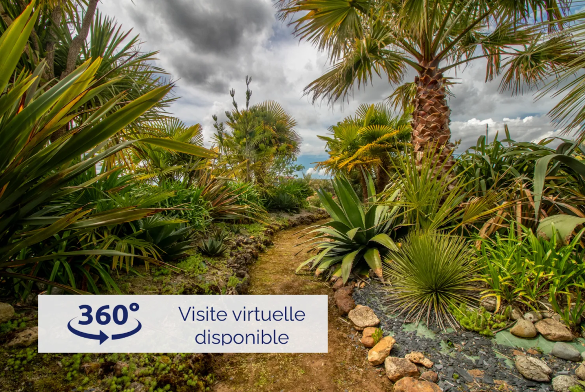 Maison de 118 m² avec 4 chambres et jardin à Champdolent 