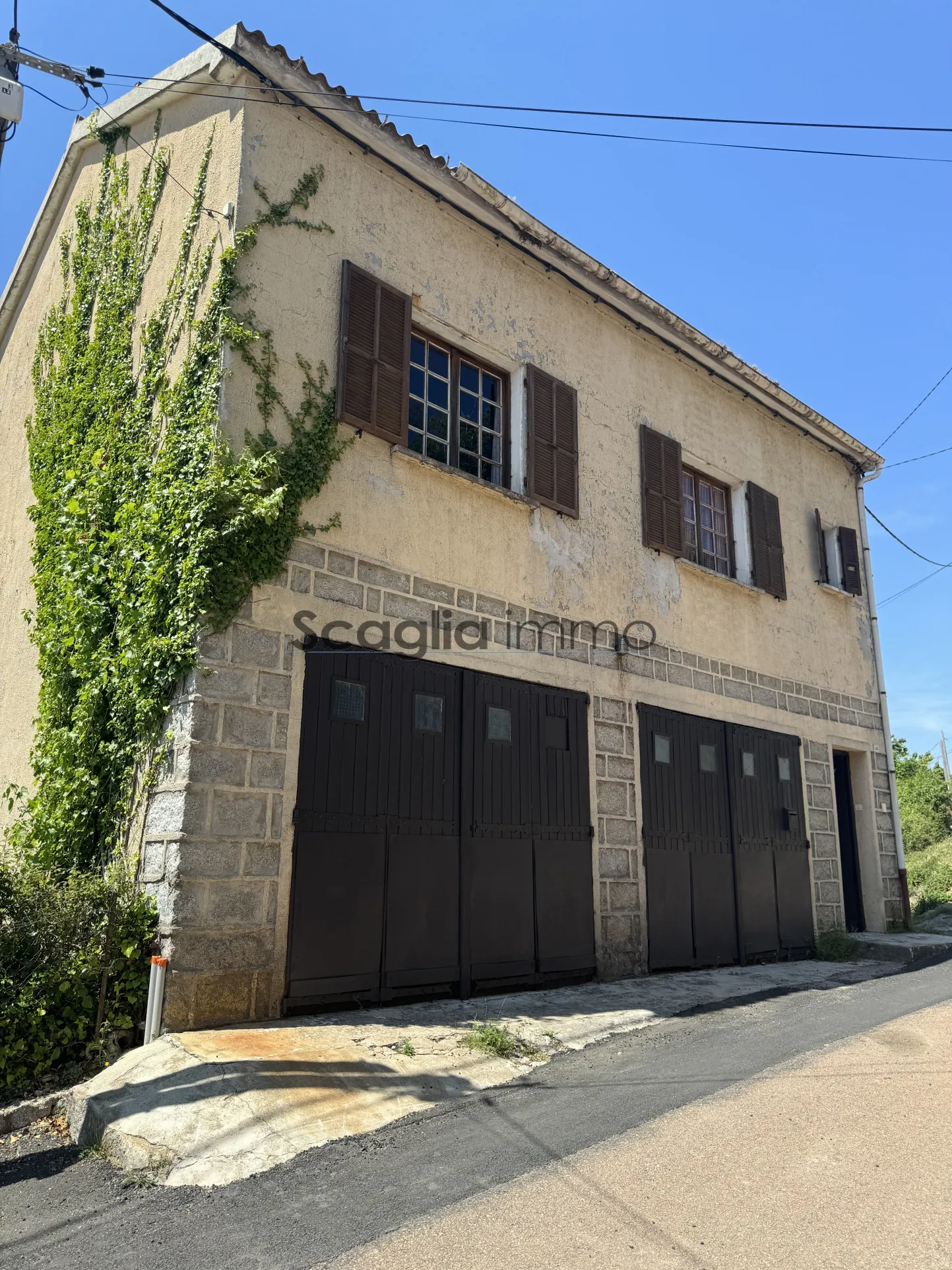 Maison de village 140 m² à Aullène - 162000 € 