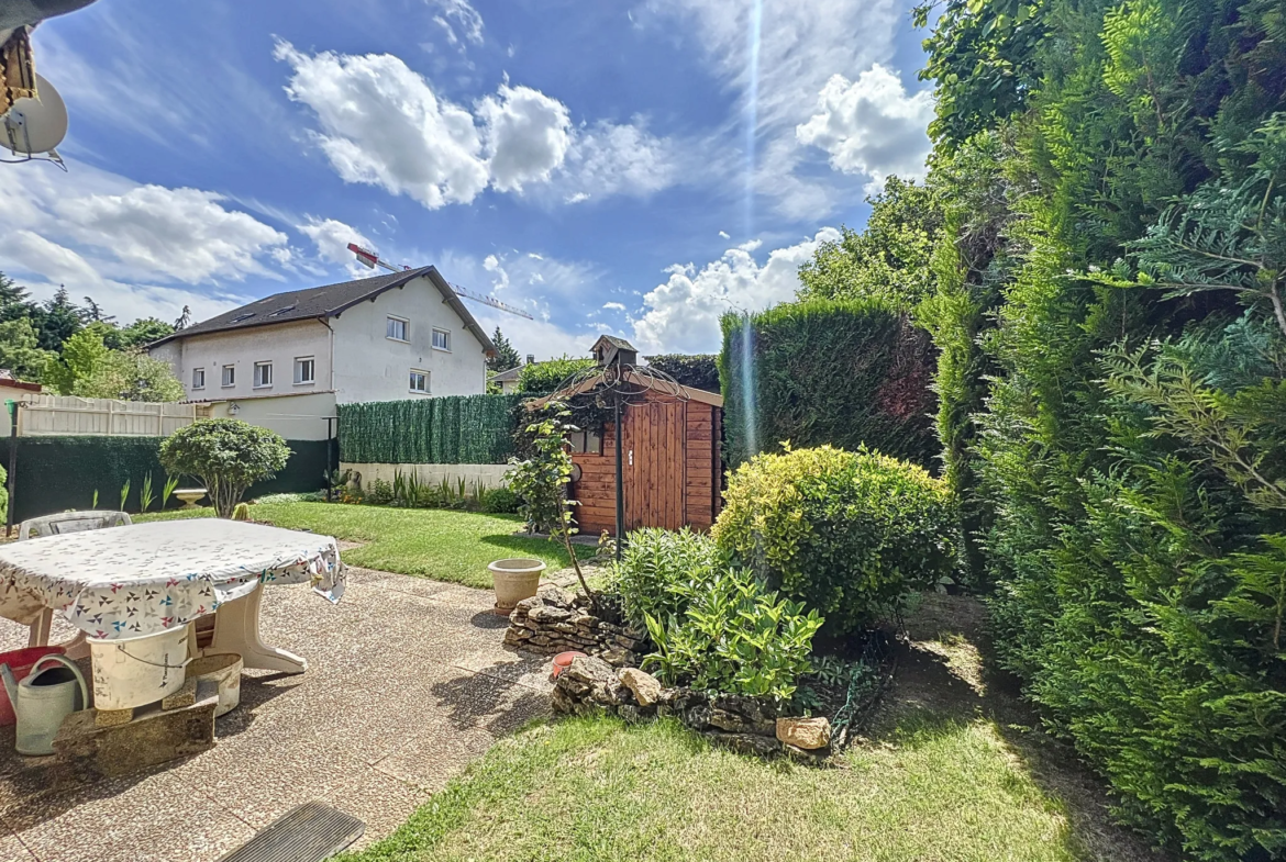 Maison à vendre à Gleizé - 3 chambres, garage et jardin 