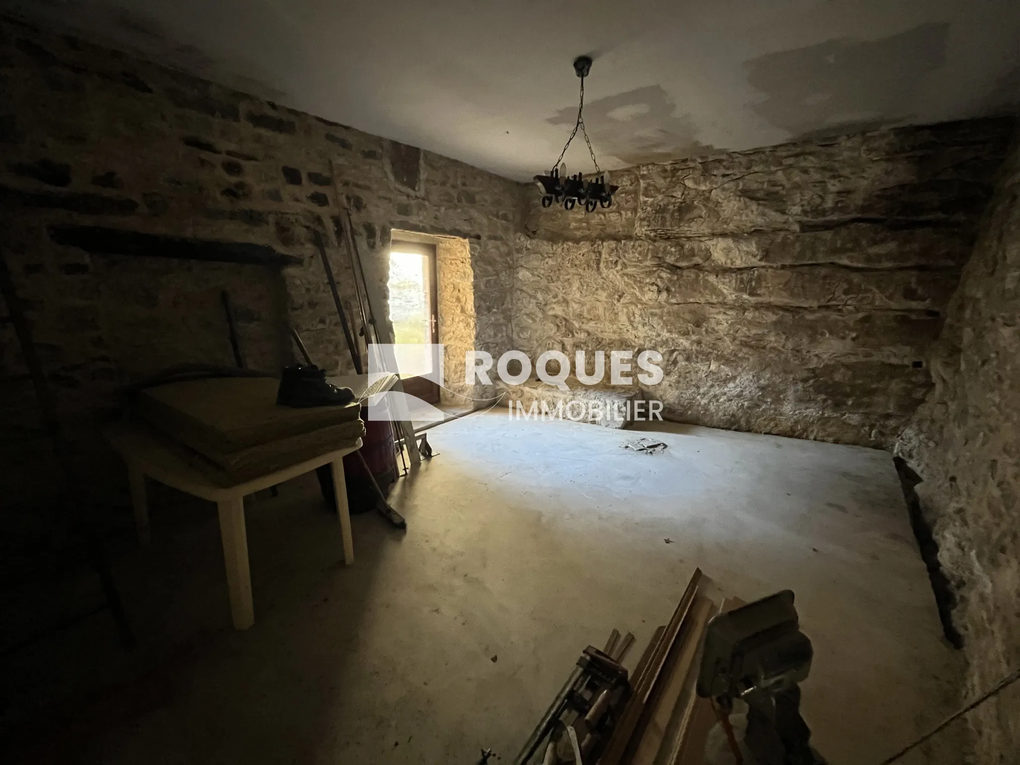 À vendre: Maison T3 avec appartement à Millau 