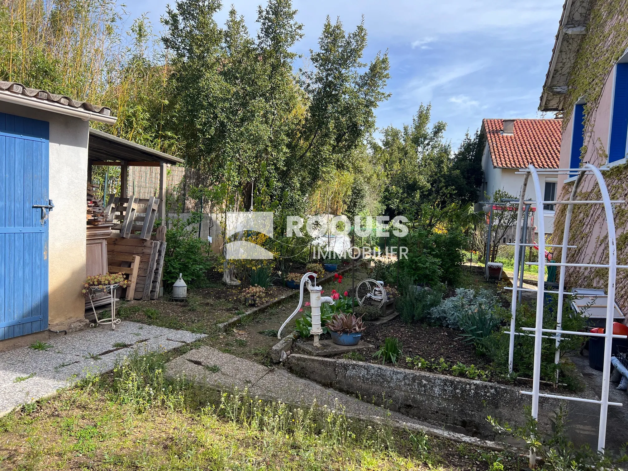 À vendre : Maison T6 avec jardin à Millau 