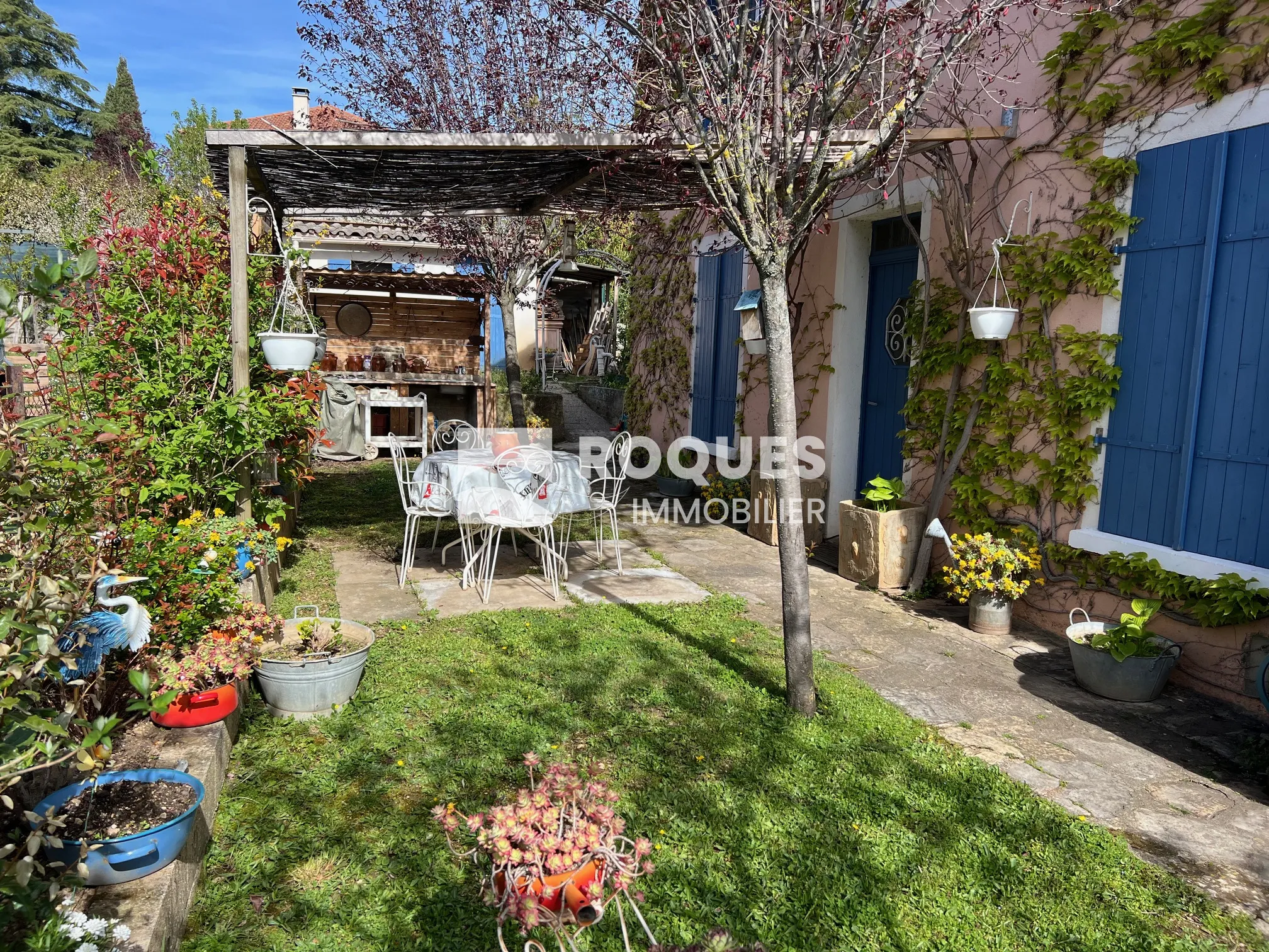 À vendre : Maison T6 avec jardin à Millau 