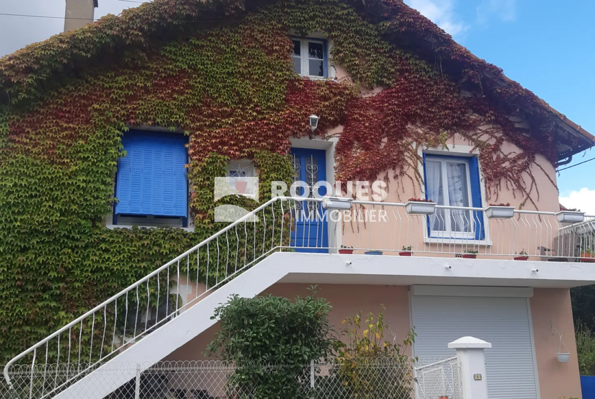 À vendre : Maison T6 avec jardin à Millau 