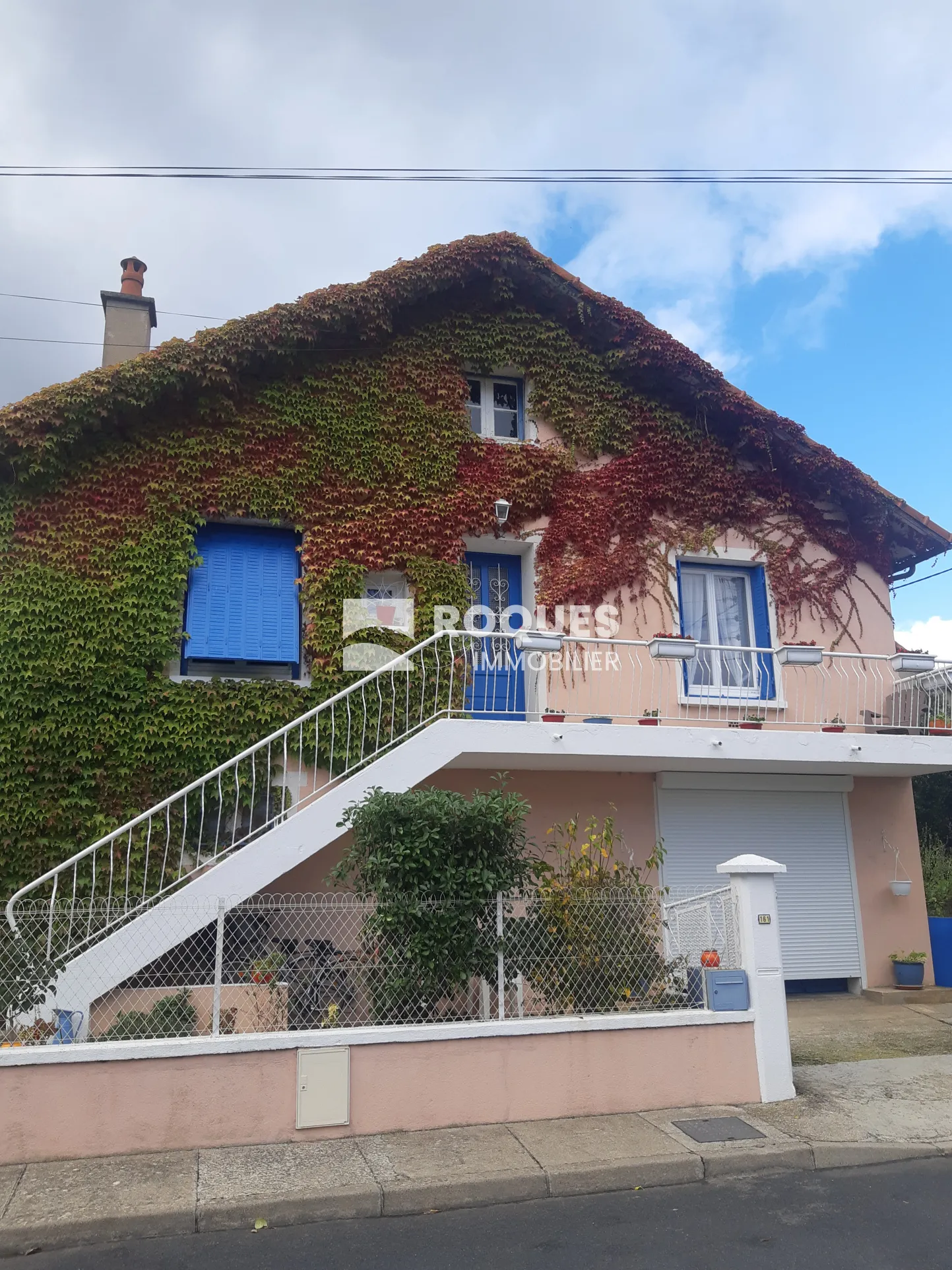 À vendre : Maison T6 avec jardin à Millau 