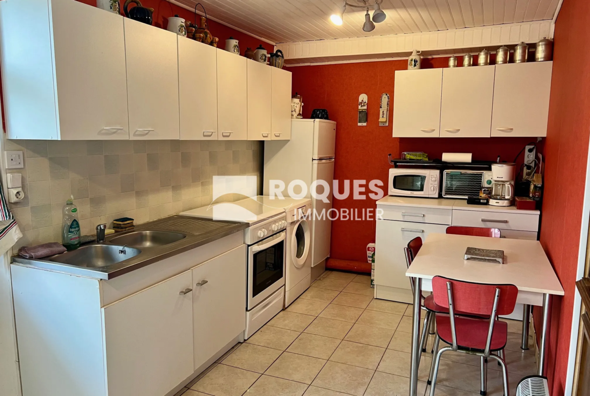 À vendre : Maison T6 avec jardin à Millau 