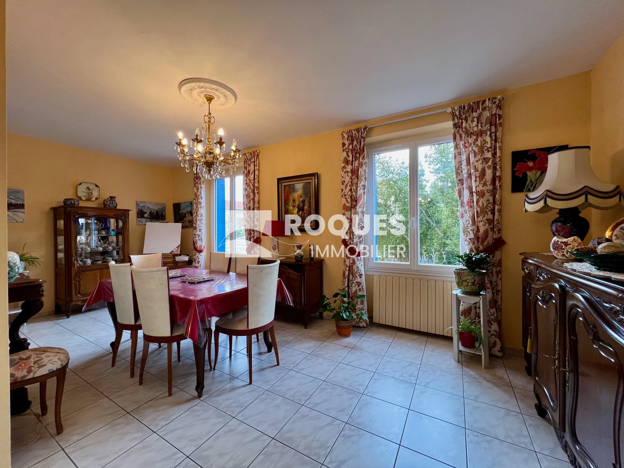 À vendre : Maison T6 avec jardin à Millau 