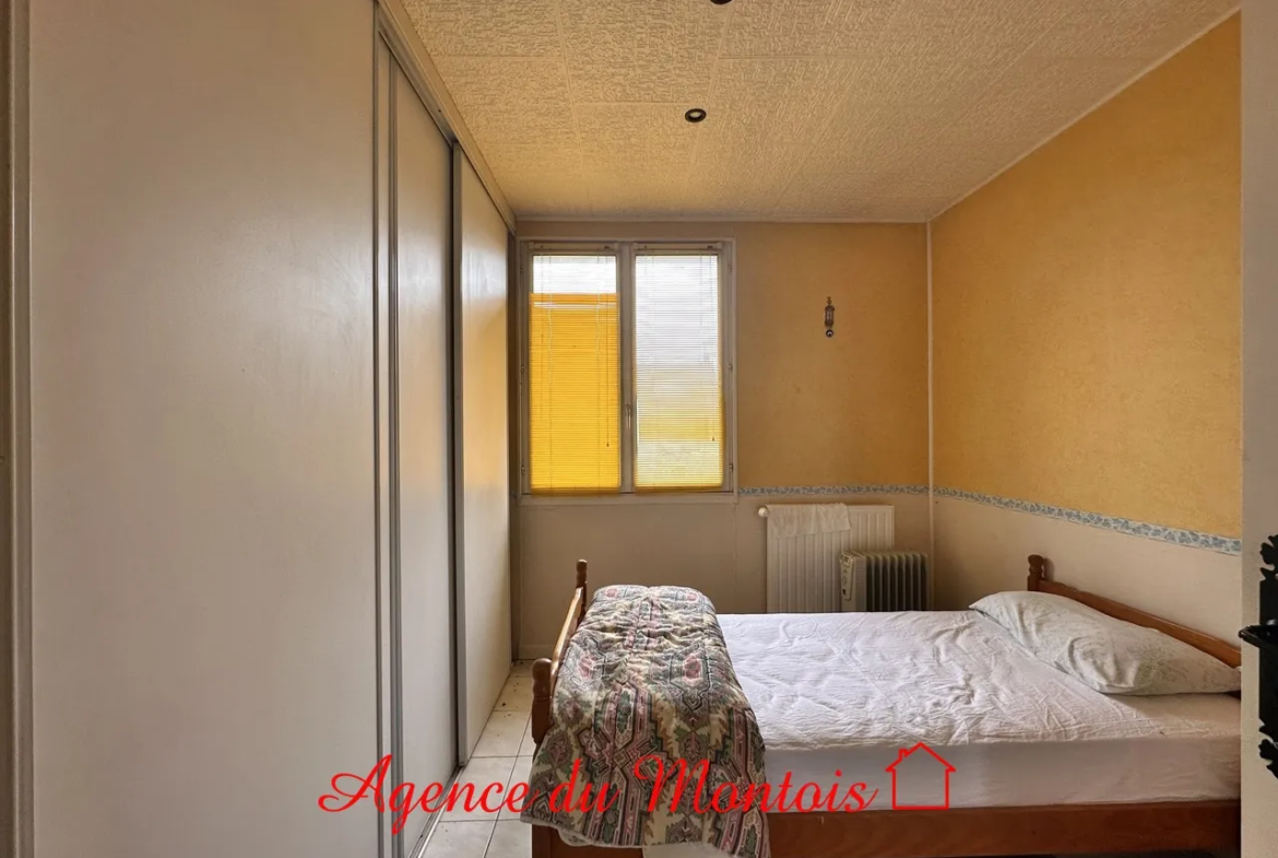 Maison à vendre à Longueville - 4 chambres et jardin 