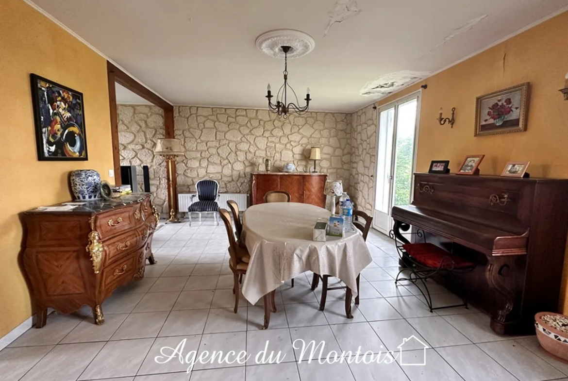 Maison à vendre à Longueville - 4 chambres et jardin 