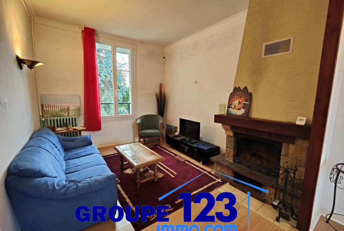 Maison familiale avec grand terrain et double garage à Migennes (89400) 