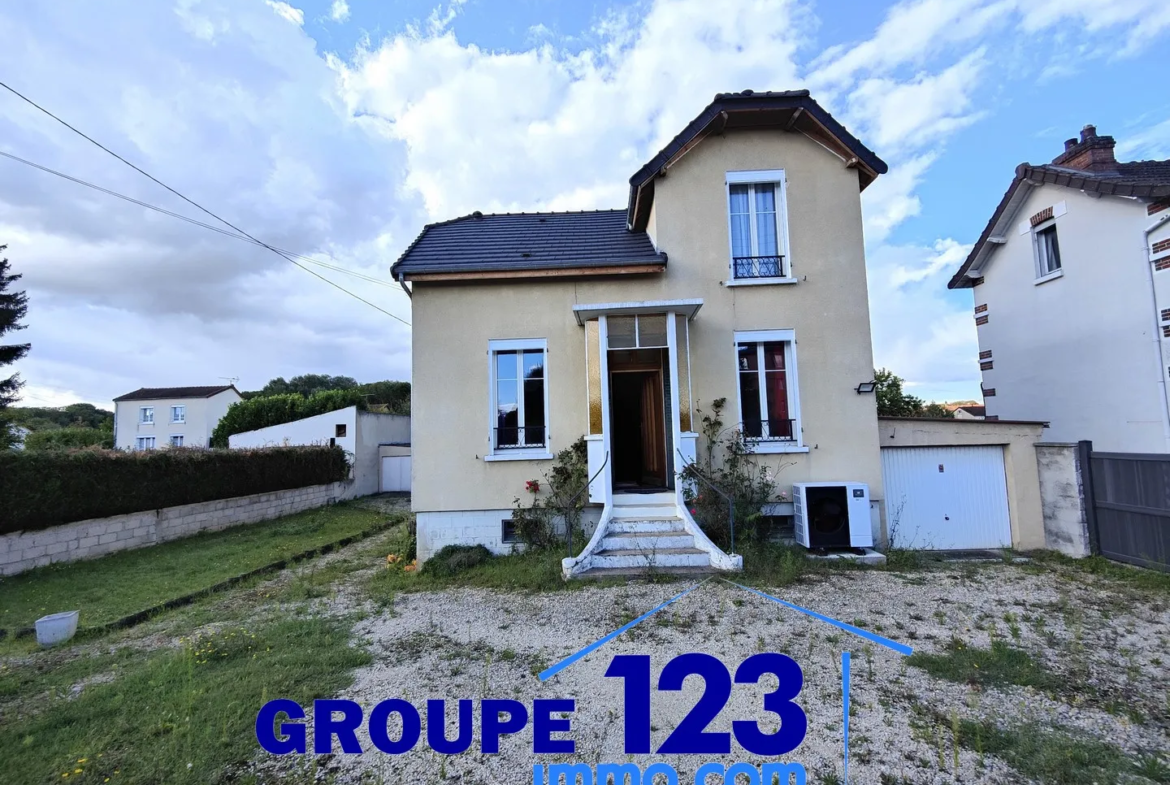 Maison familiale avec grand terrain et double garage à Migennes (89400) 