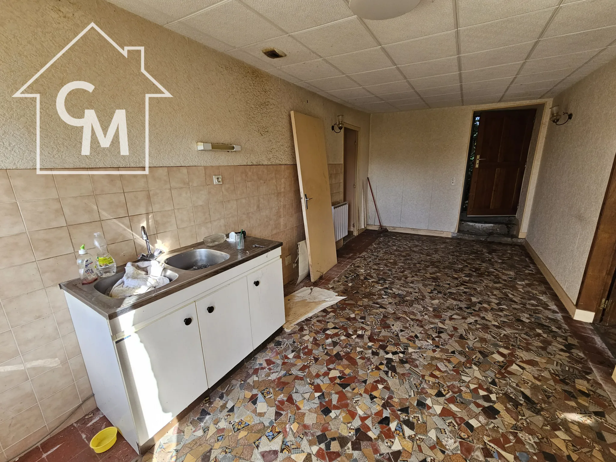 Maison de village mitoyenne à vendre à Brion - 22,900€ 