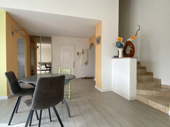 Appartement T4 à vendre à Perpignan avec terrasse et garage